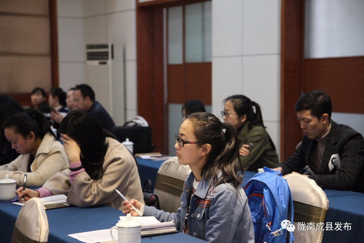 “红川酒业杯”第32届甘肃省青少年科技创新大赛暨第17届中国青少年机器人竞赛（甘肃赛区）新闻发布会召开