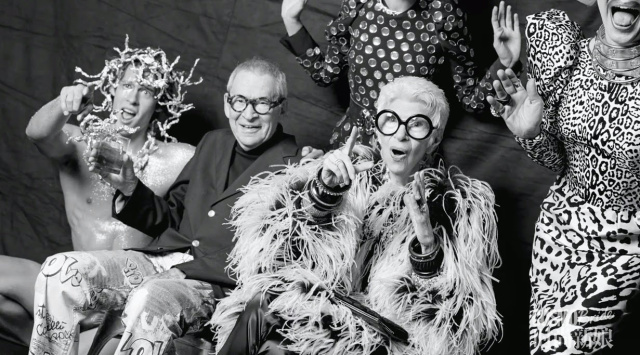 粉底卡在皱纹里怎么办,粉底液总是卡在皱纹里