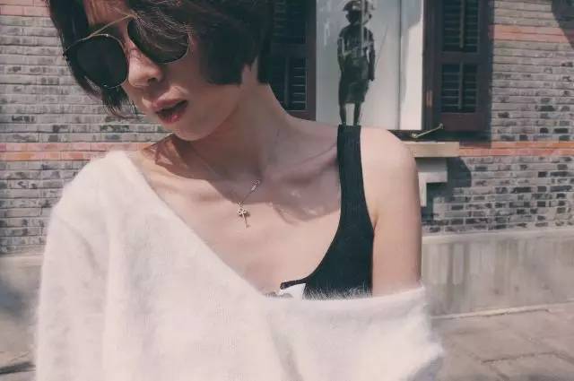 OOTD|这个春天,要好看的我不止会穿网袜