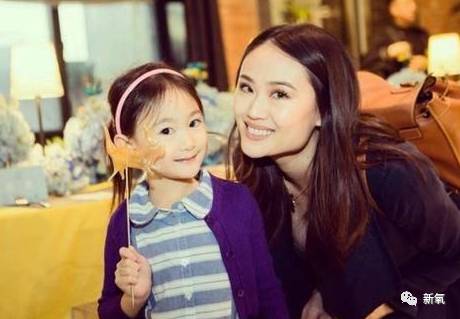 奥莉妈妈说英文被嫌弃,奥莉妈妈李安琪说英语