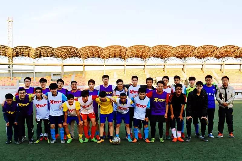 鏍″洯瓒崇悆娲诲姏椋炴壃,鏍″洯瓒崇悆娲诲姏鍥涘皠