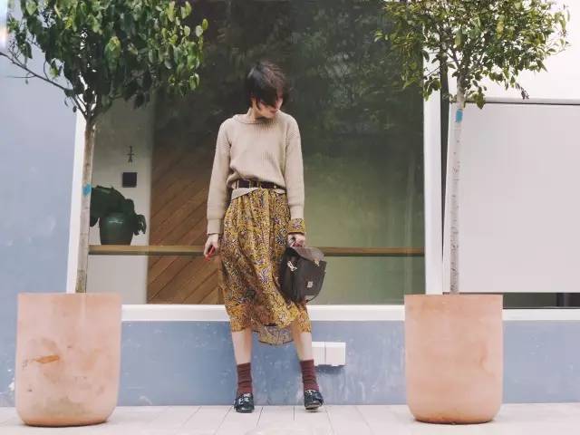 OOTD｜这个春天，要好看的我不止会穿网袜