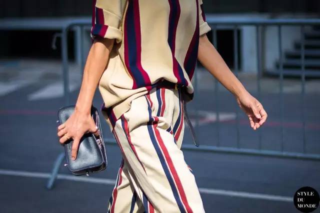 OOTD｜这个春天，要好看的我不止会穿网袜