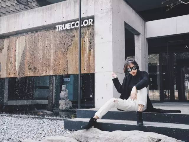 OOTD|这个春天,要好看的我不止会穿网袜