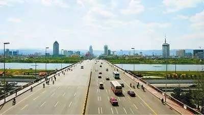 太原跨汾河人行观景观桥,汾河公园网红人行桥