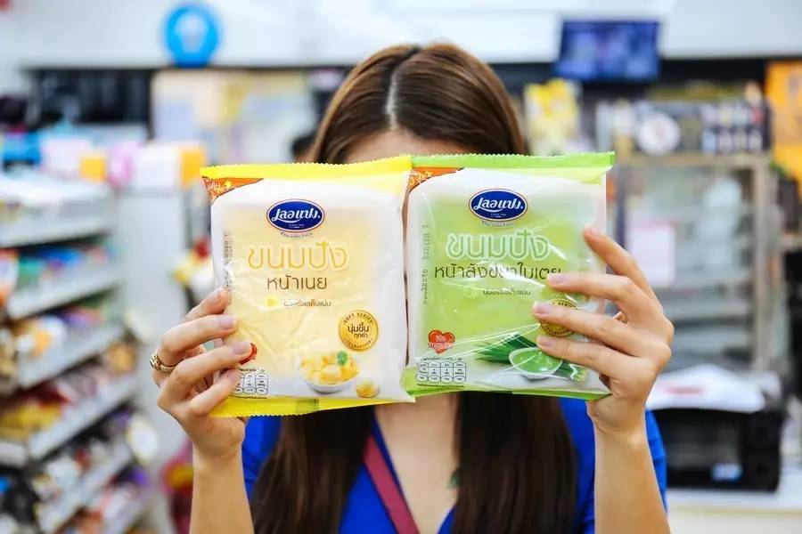 泰国711必买十种美食,泰国711便利店带有绿色叶子的食品