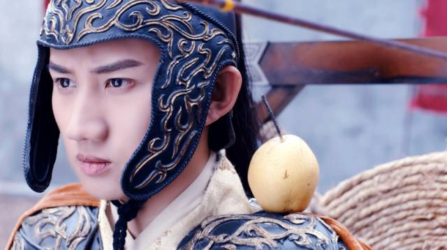 OK!星光行｜“柔然王子”梁振伦为你带来澎湃保湿的秘密