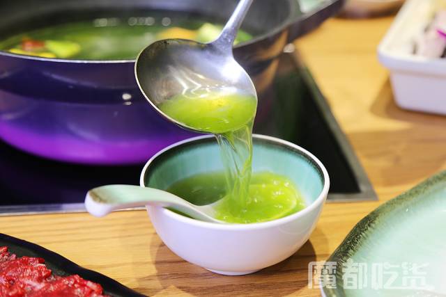 前方高能！魔都首家生态火锅店，在阳光房里吃出今年流行色~