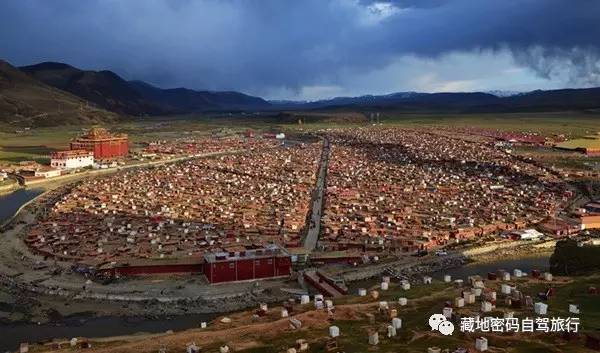 成都出发—川藏南线-北线-丹巴-色达五明佛学院-亚青寺-德格印经院-昌都-然乌湖-来古冰川-波密-林芝-拉萨经典十二日游