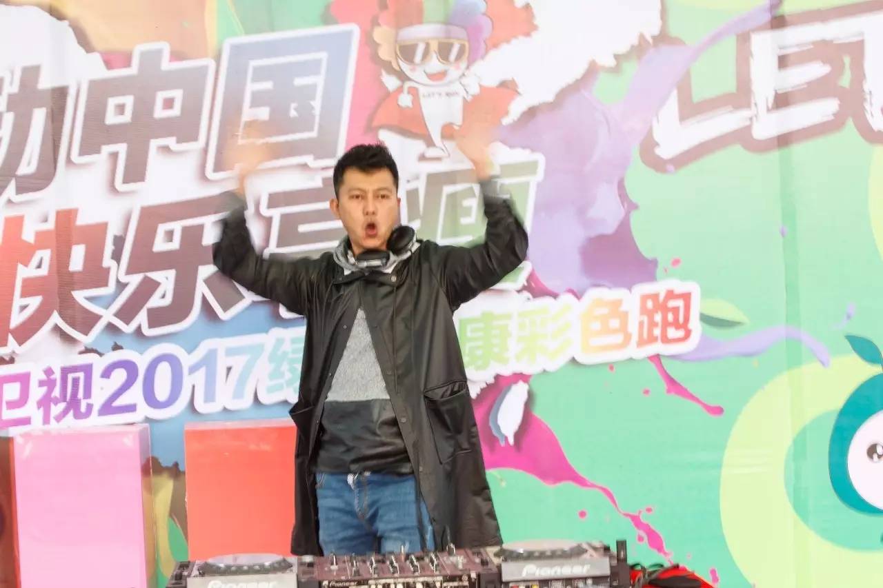 年轻就要这样疯！彩色跑广州站场面火爆，盛况空前！