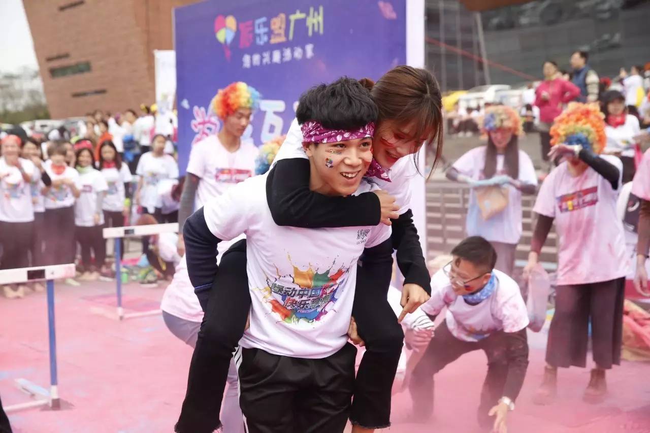 年轻就要这样疯！彩色跑广州站场面火爆，盛况空前！