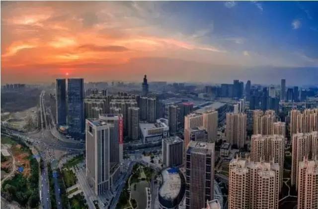 观山湖超越老城区,观山湖异度空间