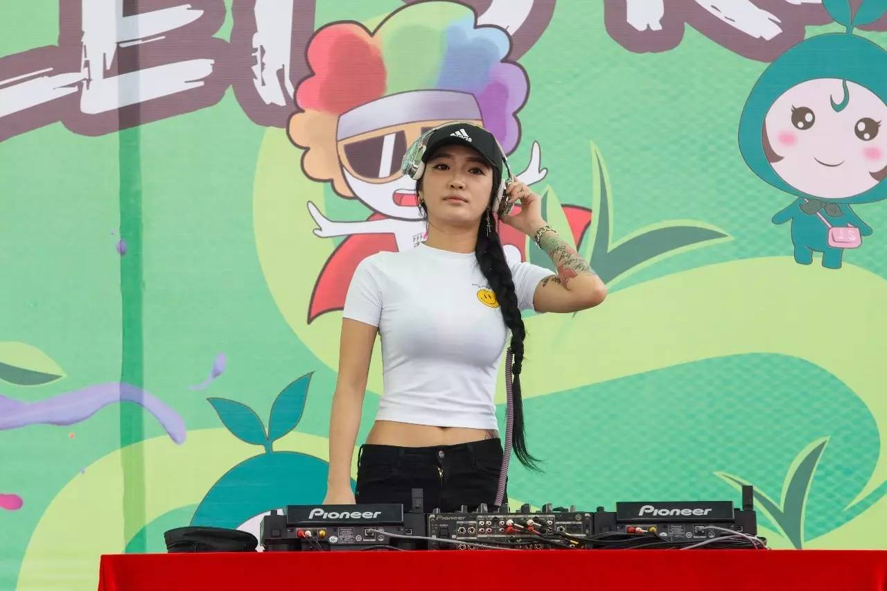 年轻就要这样疯！彩色跑广州站场面火爆，盛况空前！