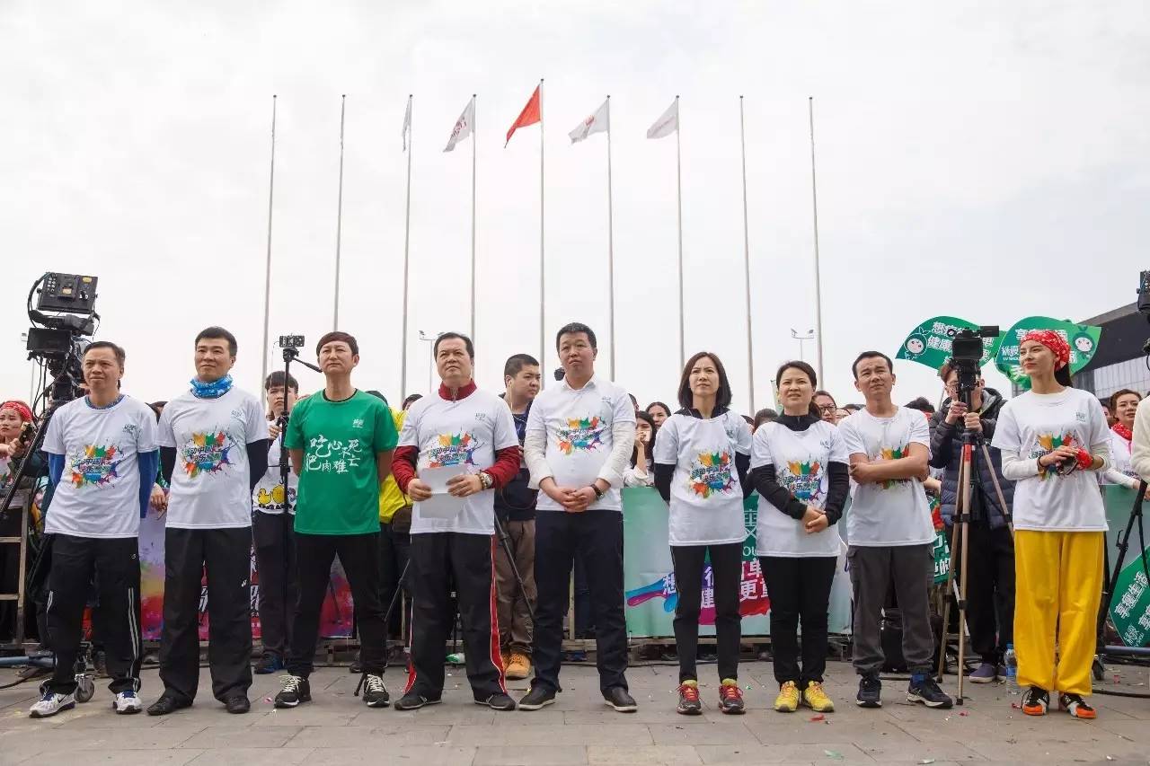 年轻就要这样疯！彩色跑广州站场面火爆，盛况空前！