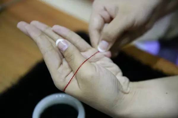 怎样买大小合适的手镯,怎么测量买手镯尺寸