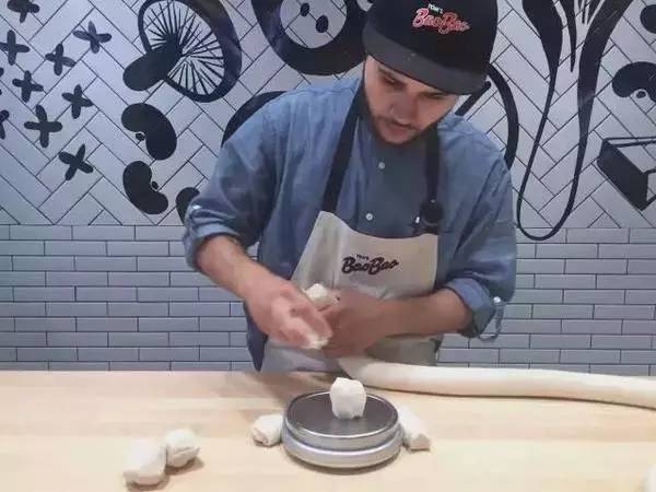 美国人吃日本包子案件,美国人吃包子饺子