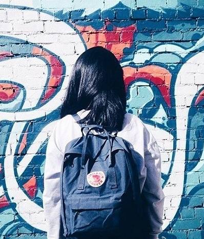 有态度|谁说双肩包就是年轻人的专利,明明是谁背谁都美啊!