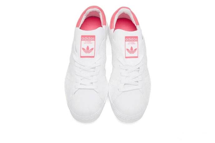 小白鞋过时了吗,清新马卡龙系小白鞋