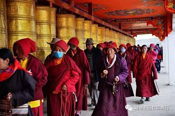 成都出发—川藏南线-北线-丹巴-色达五明佛学院-亚青寺-德格印经院-昌都-然乌湖-来古冰川-波密-林芝-拉萨经典十二日游