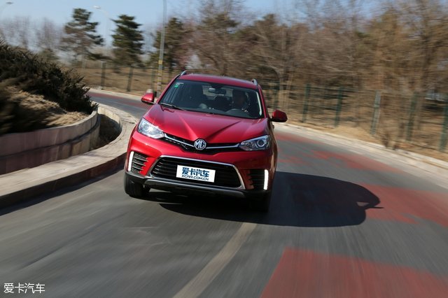 名爵锐腾是不是中型suv,名爵锐腾2015款2.0tgs