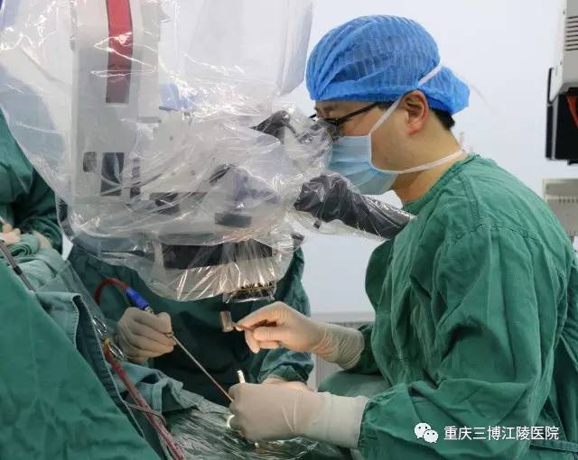 「神刀手！」某私企大佬头痛剧烈视力下降专家“不开颅”竟切除了脑瘤！