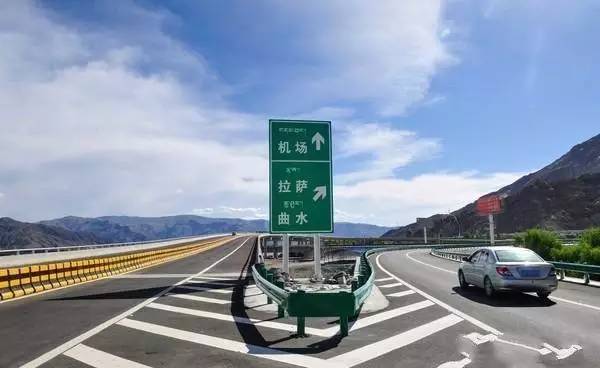 中国最美高速拉林公路,拉林高速最美路段