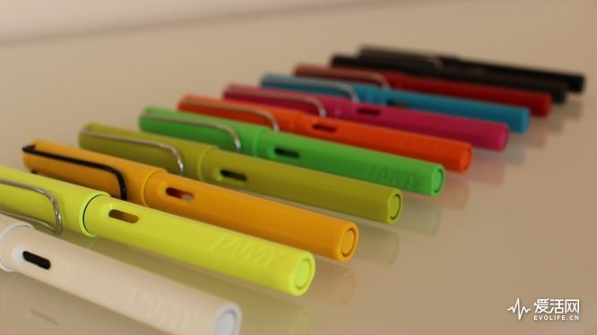 好用的墨水钢笔推荐,不刮纸不漏墨钢笔测评推荐