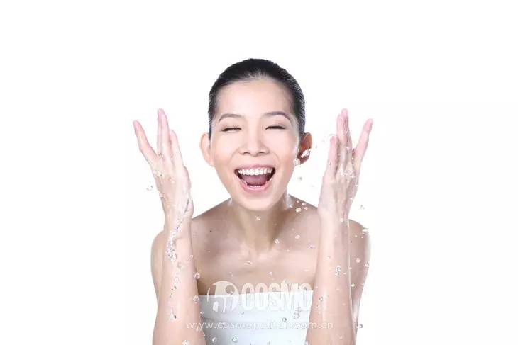 美人计日本女子,美人计化妆品补水