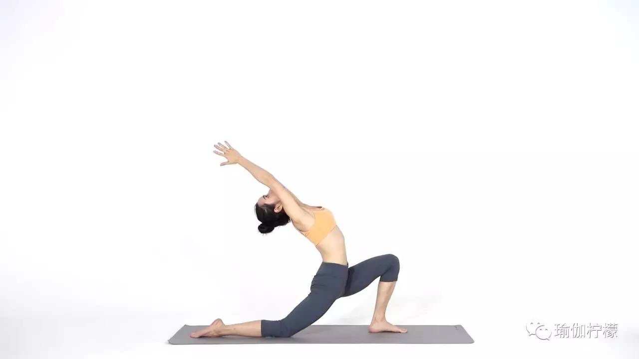 练完瑜伽浑身热脚冰凉怎么回事,做瑜伽时手脚出汗厉害啥原因