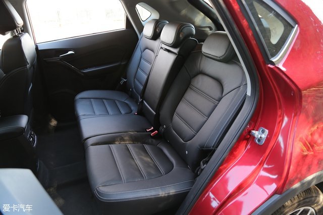 名爵锐腾是不是中型suv,名爵锐腾2015款2.0tgs