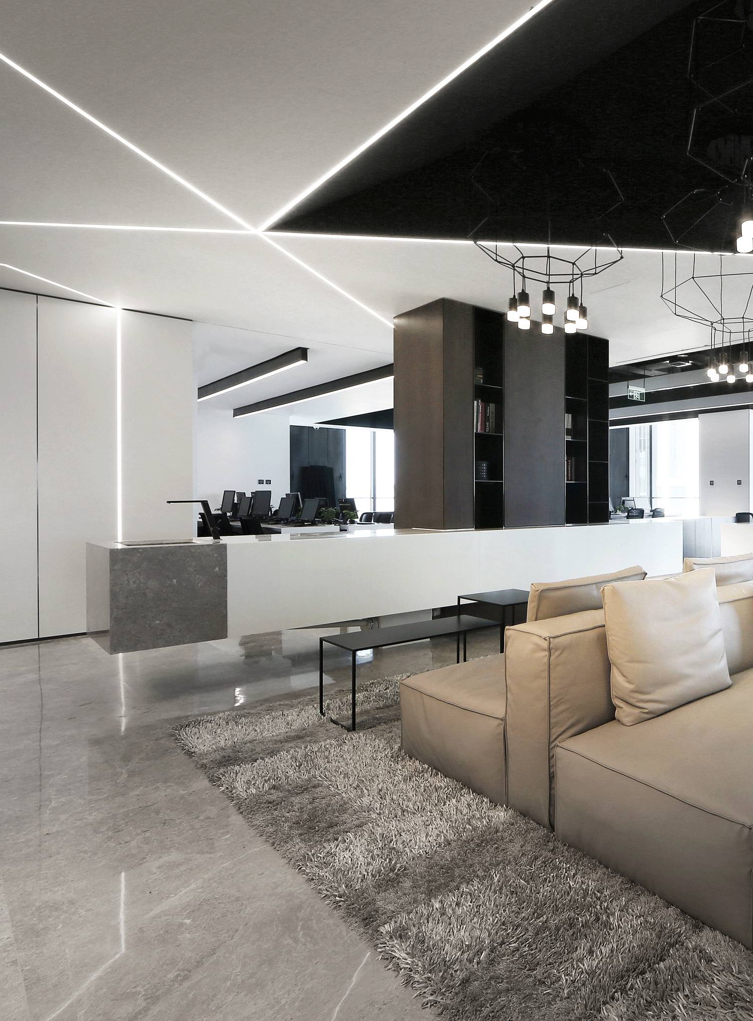 一个年轻潮服品牌的办公空间却选了素白当主打色?「设计联·1584期」