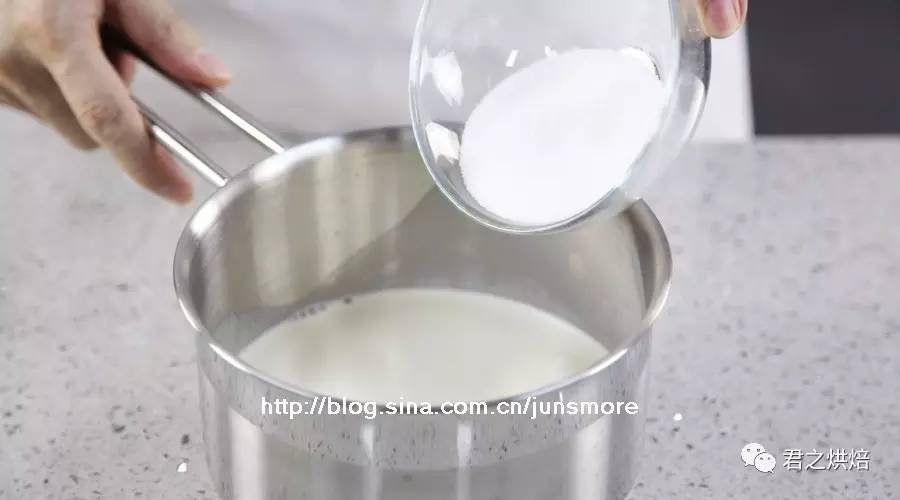 超清新的椰香牛奶小方|雀巢下午茶时光