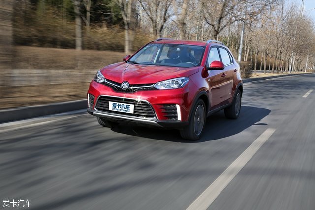 名爵锐腾是不是中型suv,名爵锐腾2015款2.0tgs