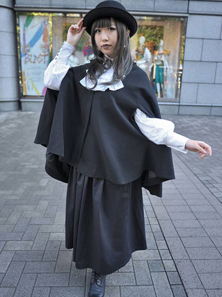 同事看到我就哈哈大笑,同事问我为什么对着屏幕发呆