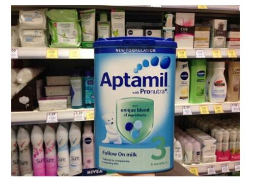 国产奶粉贵还是进口奶粉贵 (进口奶粉好还是国产奶粉好)