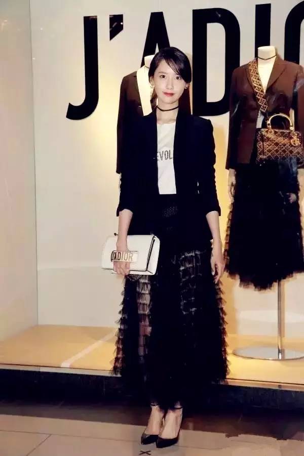 春季纱裙2022新款网红款,春季最洋气的纱裙