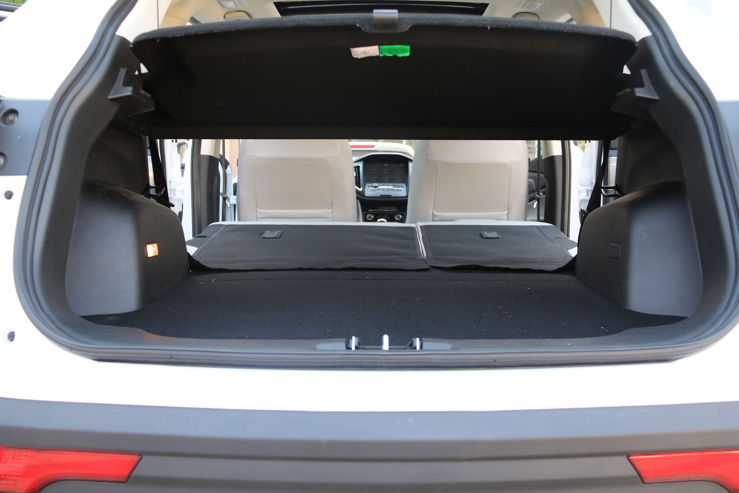 北汽幻速s6对比雷克萨斯,北汽幻速s517款换雷克萨斯长标