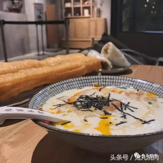 早起吃个早饭比什么都重要,早起吃个早餐真爽