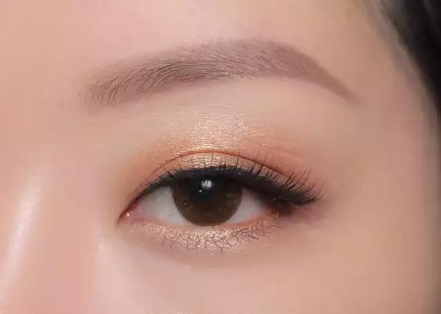 美宝莲新品口红、眼影试色,平价也能很好用