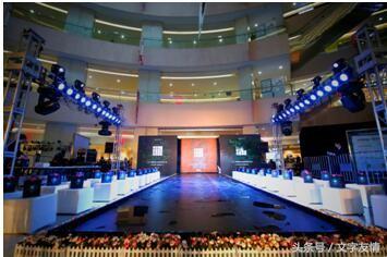 超模在大型超市走秀,超模商场走秀高清