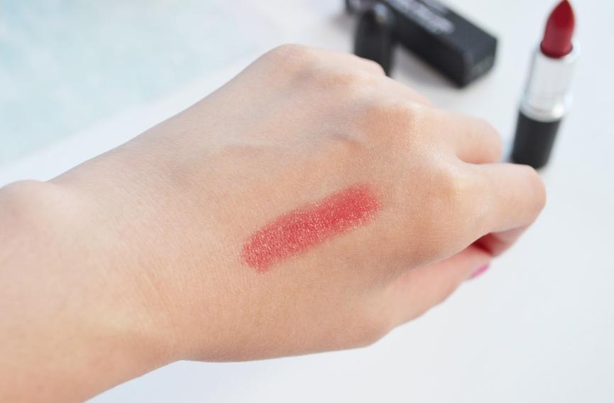 mac唇釉子弹头130,mac丝缎柔雾唇膏试色