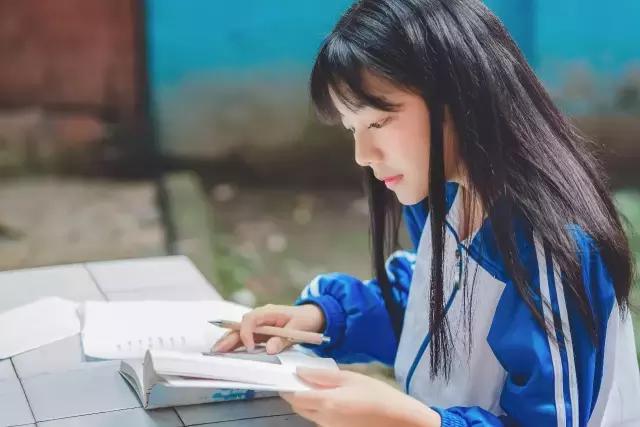 中考英语短文阅读真题讲解 (中考英语阅读理解重点句型汇总)