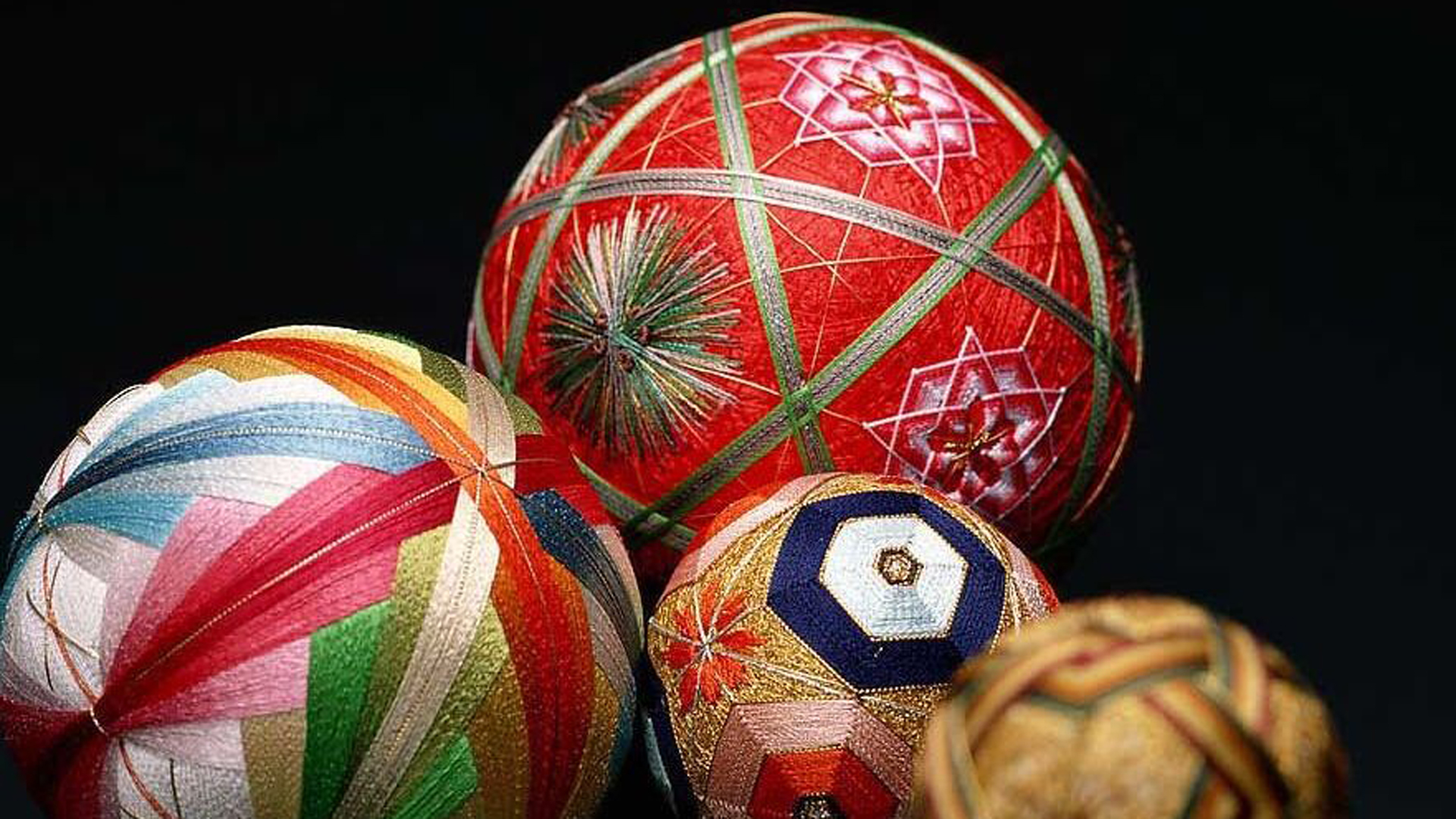 给孩子们一个机器人蹴鞠的“战场”，也让他们热血沸腾！