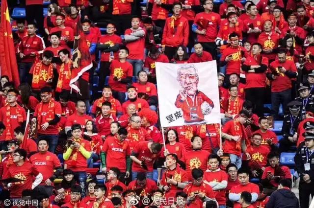 媒体人热议国足大胜,国足最近一场赢球