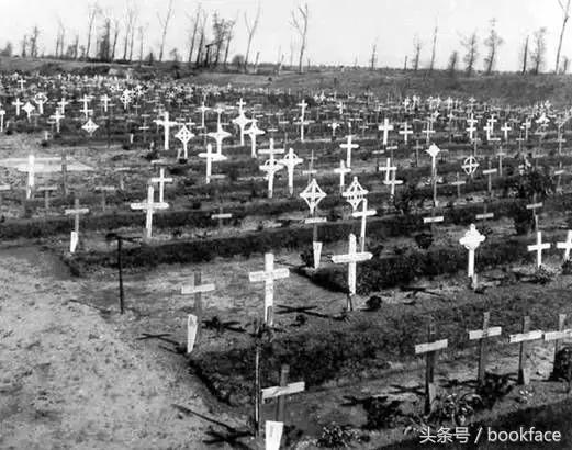 那么多人相信世上有鬼,只有他想办法给鬼打电话