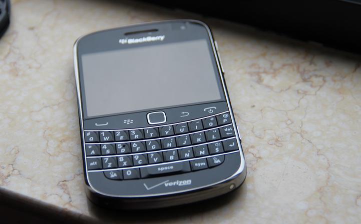 全键盘手机2021款,最后一款带实体按键的手机