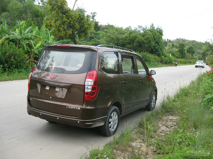 五菱宏光s低配最低价,低配五菱宏光s全款