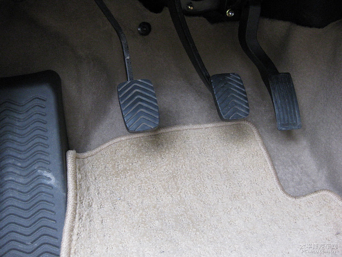 五菱宏光s低配最低价,低配五菱宏光s全款