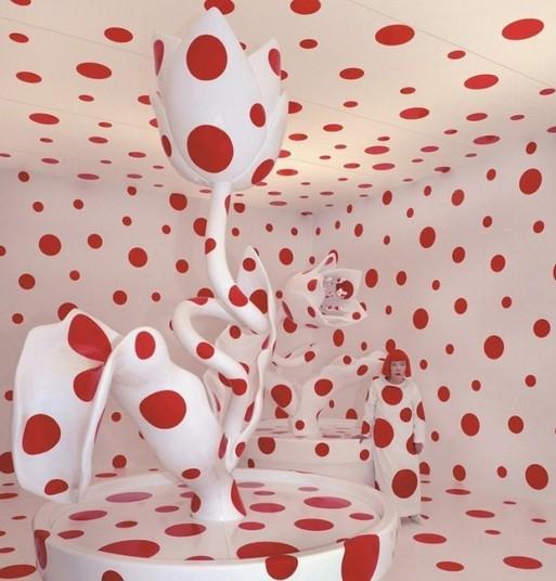 草间弥生9岁精神病33岁爱59岁老头,维持十年无性恋爱