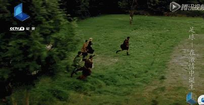 国足2-0韩国大型纪录片,国足1:0韩国足坛人士犀利点评